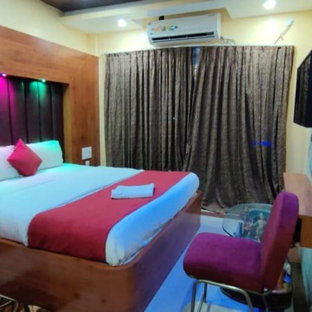 Hotel Ashray 푸리 외부 사진